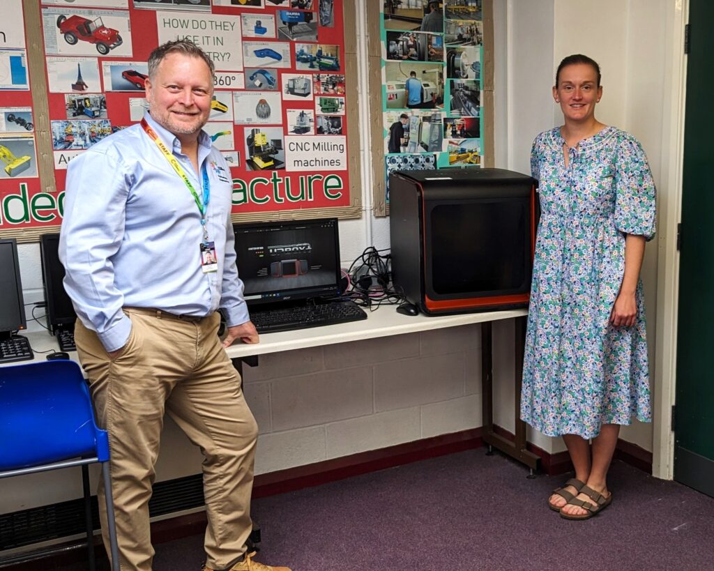 COLEG CAMBRIA encouraged the development of advanced engineering among young people in North Wales by donating state-of-the-art 3D printing equipment to secondary schools.