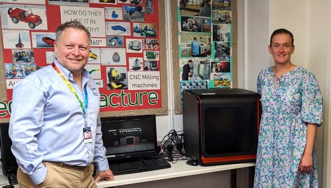 COLEG CAMBRIA encouraged the development of advanced engineering among young people in North Wales by donating state-of-the-art 3D printing equipment to secondary schools.