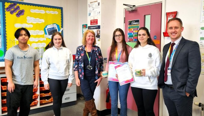 GREAT chemistry helped skilled students win a science award